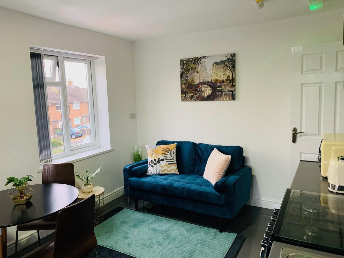Modern & Cosy 2-Bed Apartment Near Nec, Airport & Jlr! Birmingam Exterior foto