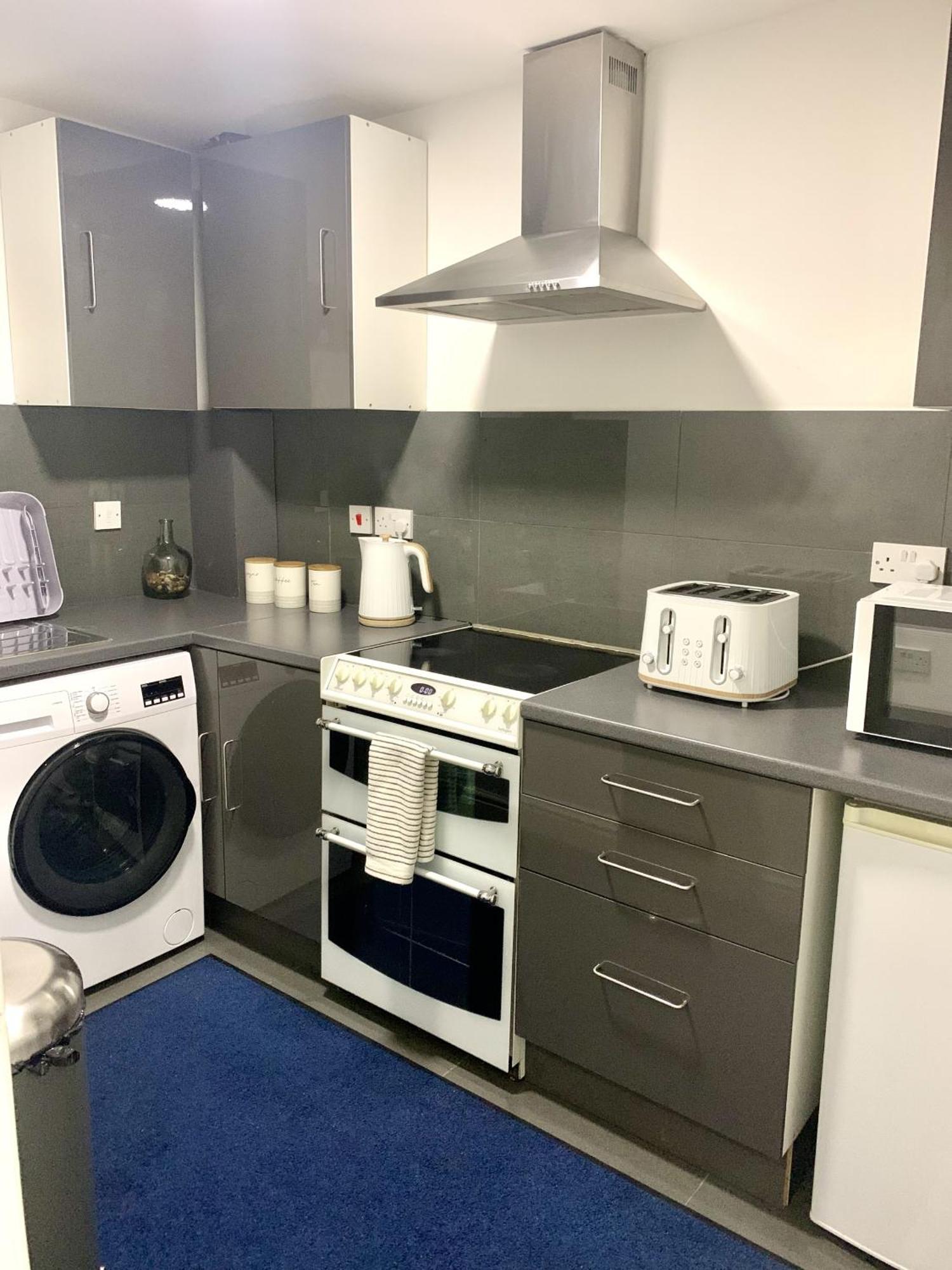 Modern & Cosy 2-Bed Apartment Near Nec, Airport & Jlr! Birmingam Habitación foto